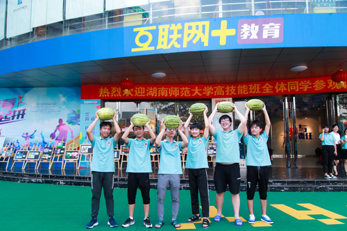 1531968719152044.jpg 1531968719152044.jpg