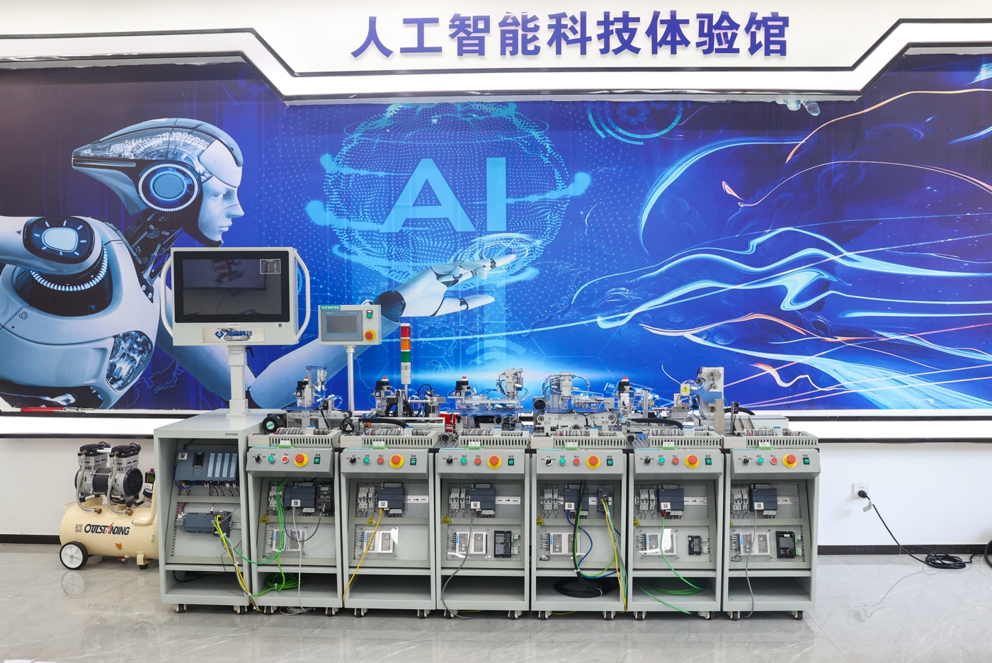 1725937903797856.jpg 1725937903797856.jpg