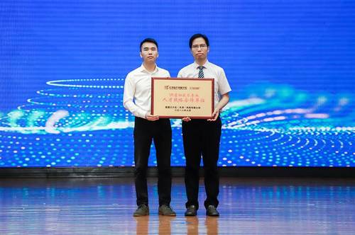 1528283779886511.jpg 1528283779886511.jpg