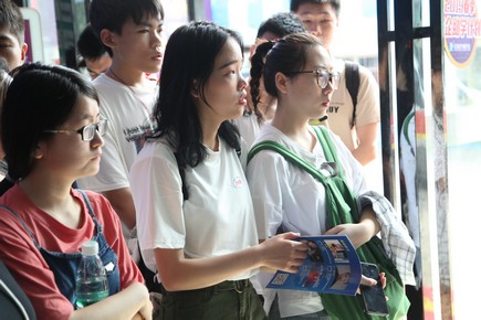 1556261783600758.jpg AQ6I8864.jpg