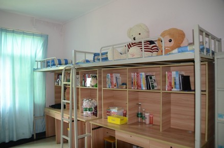 1613637142826479.jpg 宿舍2.jpg