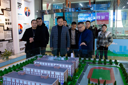 1649402838644126.jpg IMG_1209.jpg