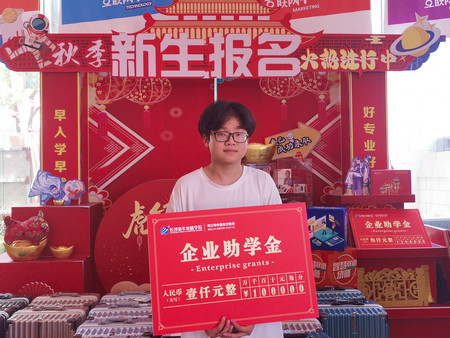 1658546984145569.jpg bed4a3b75b3ed195c6a30cca2ccc446.jpg