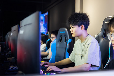 1681972974949900.jpg ES7A9869.jpg