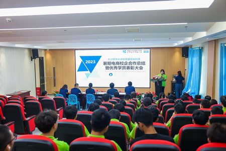 1693470038112837.jpg ES7A2999.jpg