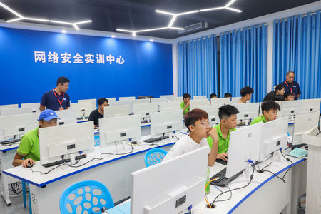 1695351351662303.jpg ES7A8899.jpg