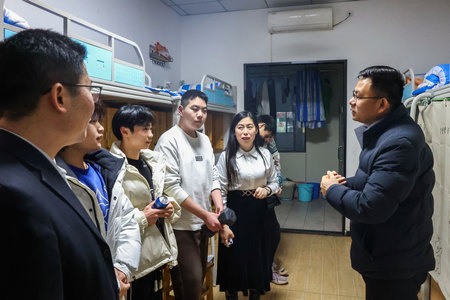 1709780106348894.jpg ES7A0543.jpg