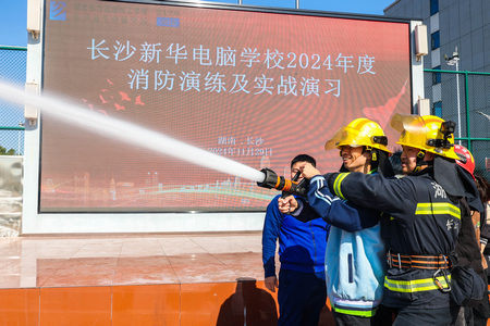 1733196232101891.jpg ES7A5308.jpg