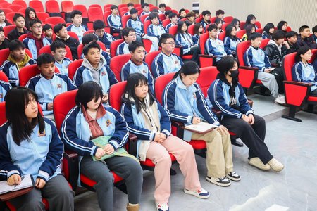 1739259764821084.jpg ES7A3054.jpg