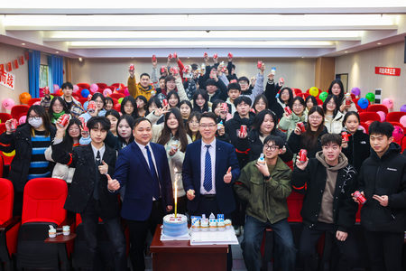 1741247800399139.jpg ES7A6225.jpg