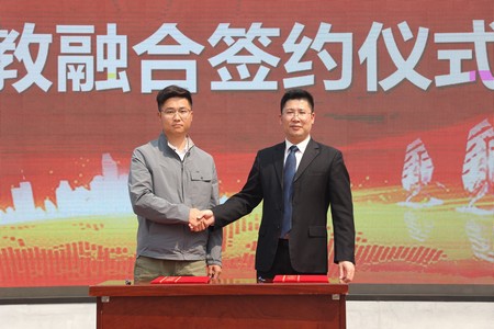 1742972107674025.jpg ES7A7795.jpg