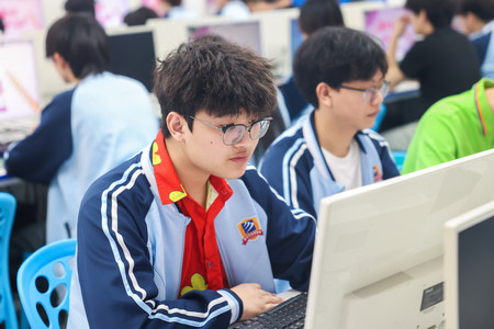 1747813600420338.jpg ES7A2064.jpg